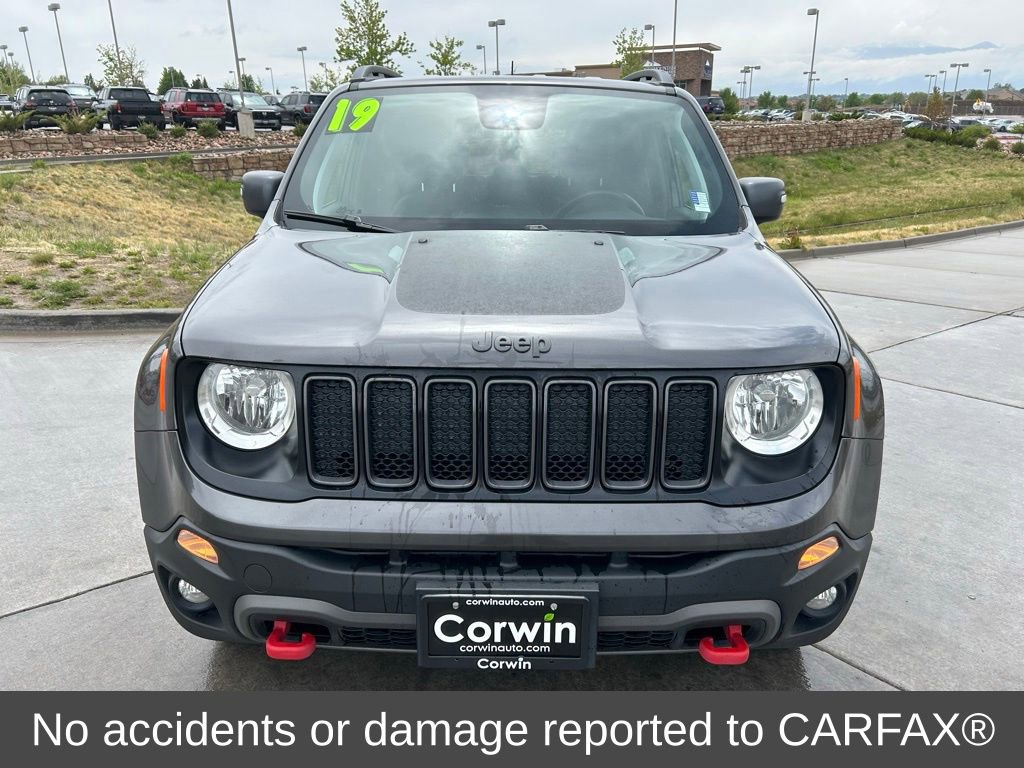 Used 2019 Jeep Renegade Trailhawk AWD/4WD image 2