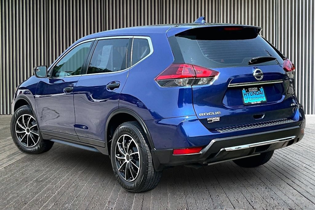 Used 2018 Nissan Rogue S AWD/4WD image 3