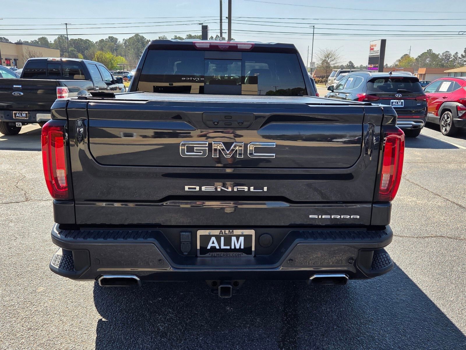 Used 2023 GMC Sierra 1500 Denali Ultimate image 10