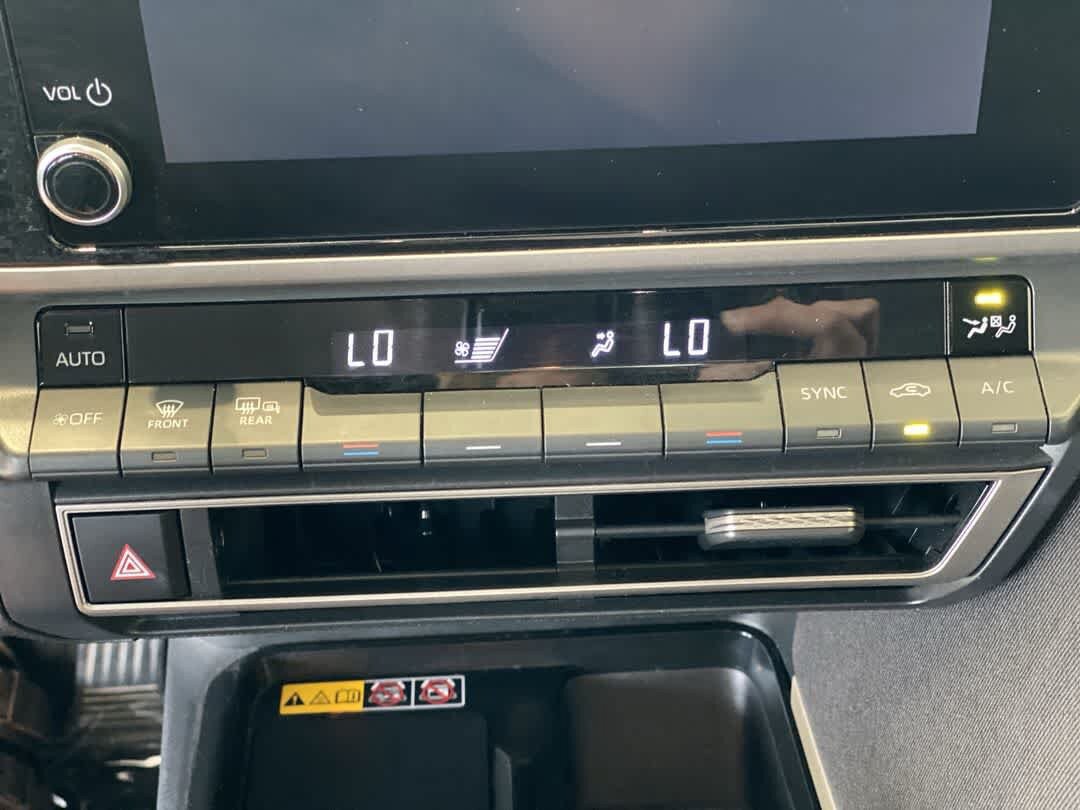 Used 2025 Toyota Camry LE FWD image 20