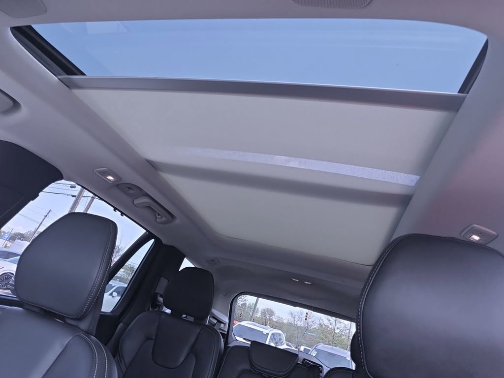 Used 2023 Volvo XC90 B6 Ultimate w/ Protection Package AWD/4WD image 34
