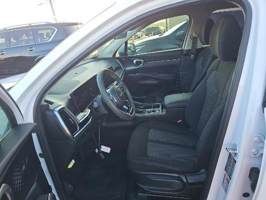 Used 2025 Kia Sorento LX image 14