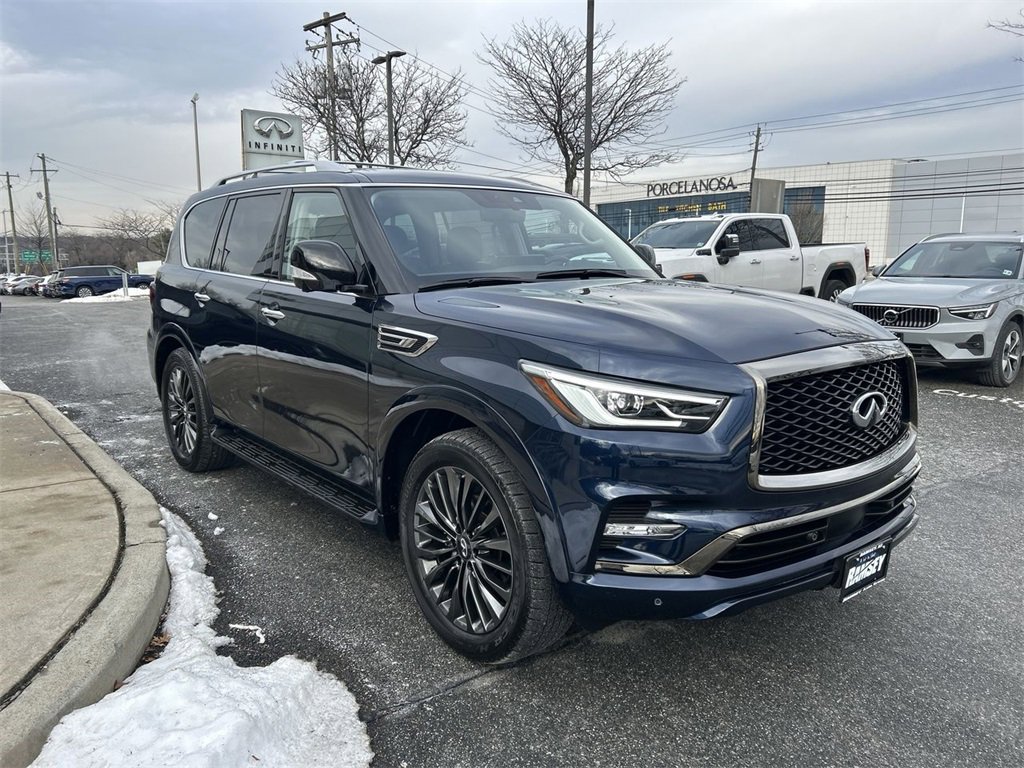 Certified 2024 INFINITI QX80 Premium Select w/ Cargo Package image 2