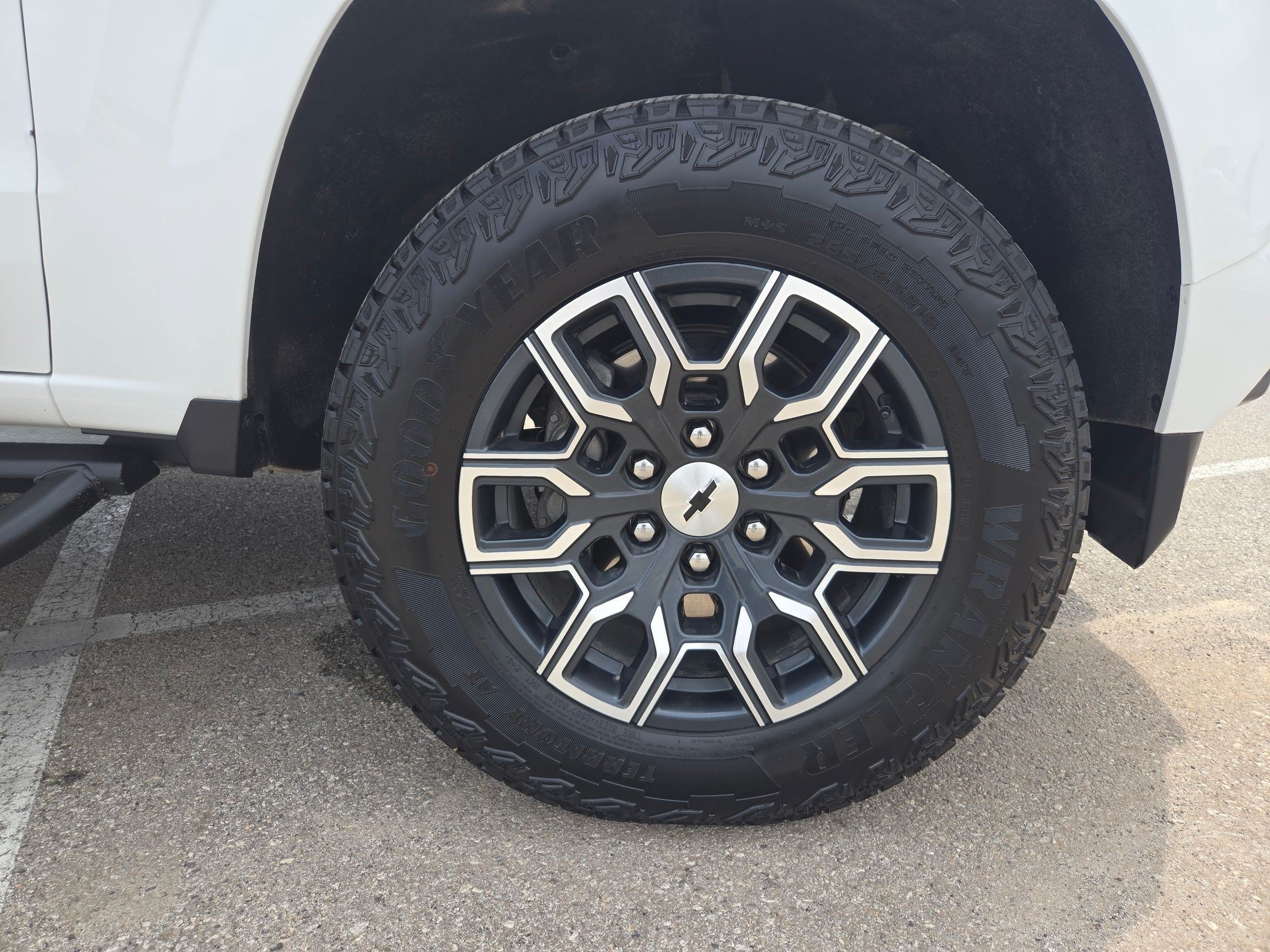 Certified 2025 Chevrolet Colorado Z71 AWD/4WD image 27