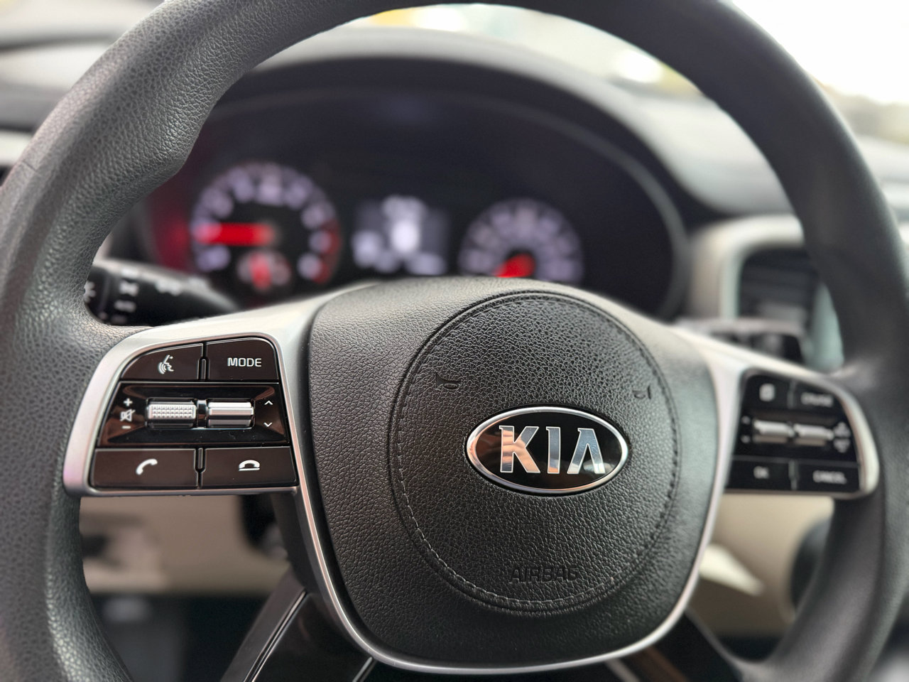 Used 2019 Kia Sorento LX image 21
