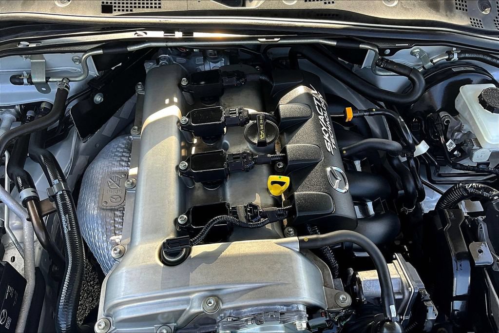 Used 2017 MAZDA MX-5 Miata RF Grand Touring RWD image 27