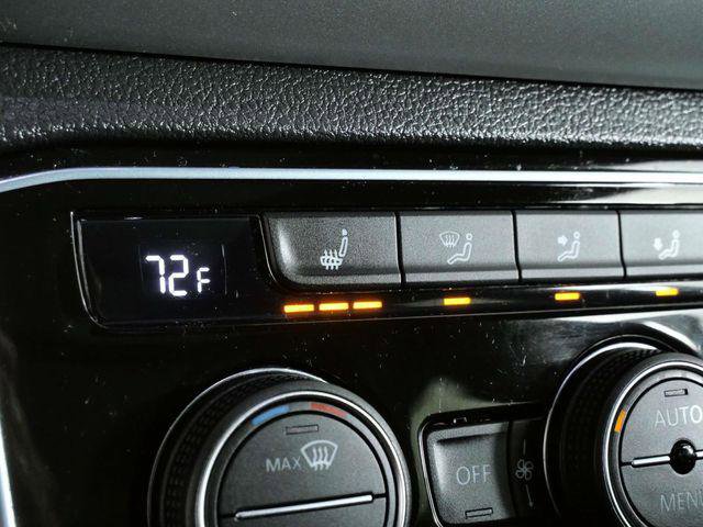 Used 2023 Volkswagen Atlas Cross Sport SE w/ Panoramic Sunroof Package image 21