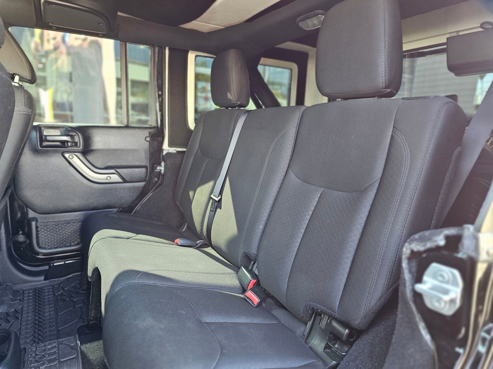 Used 2018 Jeep Wrangler Unlimited Sport S image 24