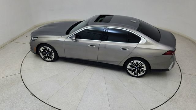 Used 2025 BMW i5 xDrive40 image 78