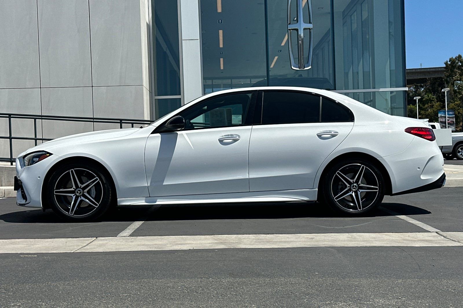 Used 2025 Mercedes-Benz C 300 Sedan image 6