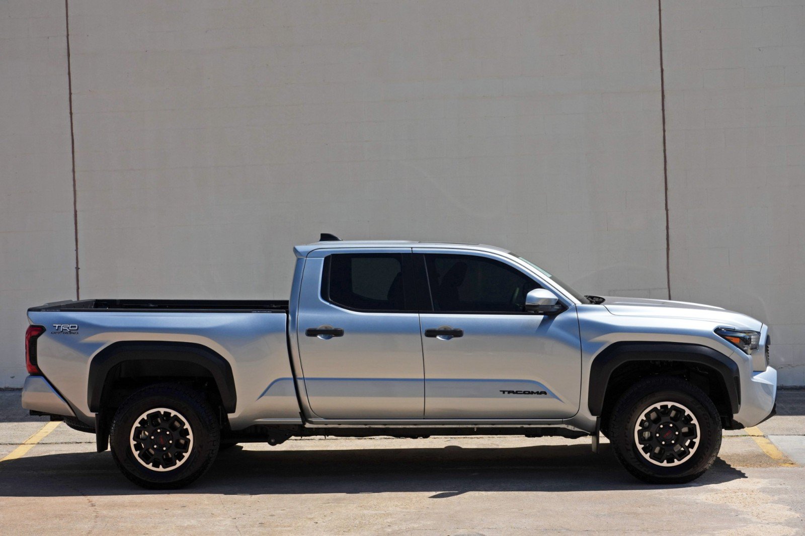 Used 2024 Toyota Tacoma TRD Off-Road w/ TRD Off Road Premium Package AWD/4WD image 53