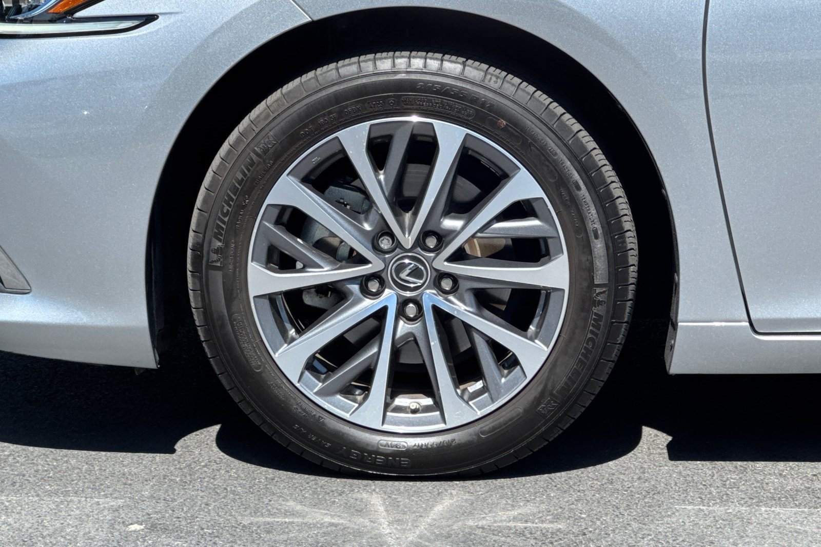 Certified 2024 Lexus ES 350 w/ Accessory Package (Z1) FWD image 36
