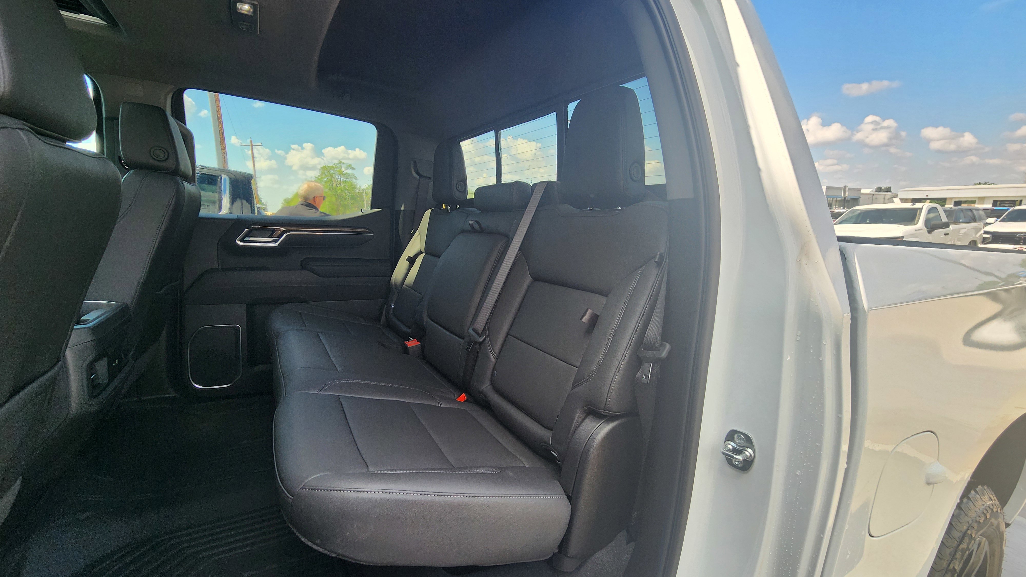 New 2025 Chevrolet Silverado 1500 LT Trail Boss w/ Convenience Package II image 17