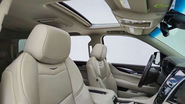 Used 2015 Cadillac Escalade Luxury RWD image 21