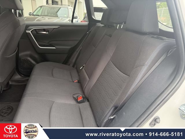 Used 2023 Toyota RAV4 SE w/ SE Grade Weather Package AWD/4WD image 17