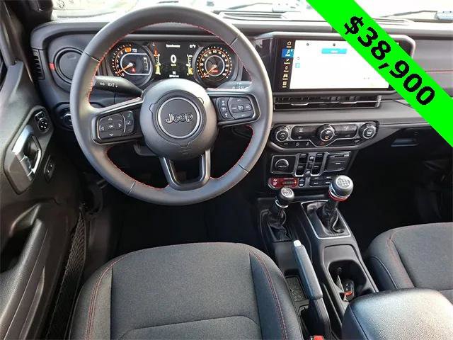 Certified 2024 Jeep Wrangler Unlimited Rubicon image 11