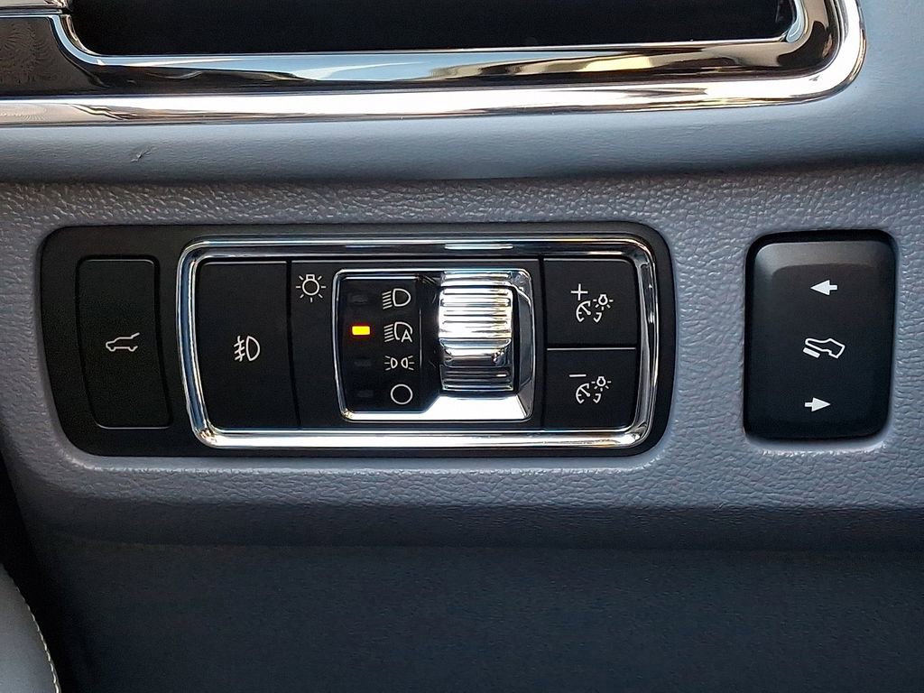 Certified 2024 Lincoln Navigator Black Label image 27