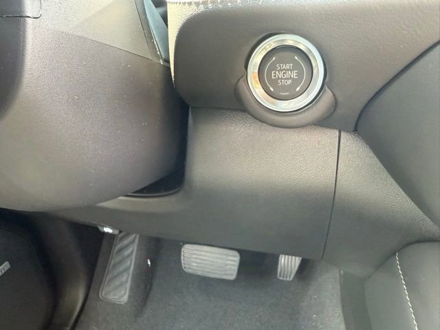 New 2025 Chevrolet Suburban Premier image 32