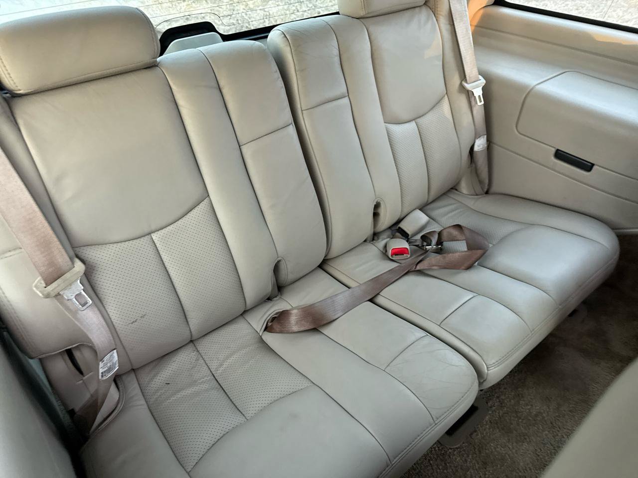Used 2003 Cadillac Escalade AWD w/ Marketing Vehicle Package image 26
