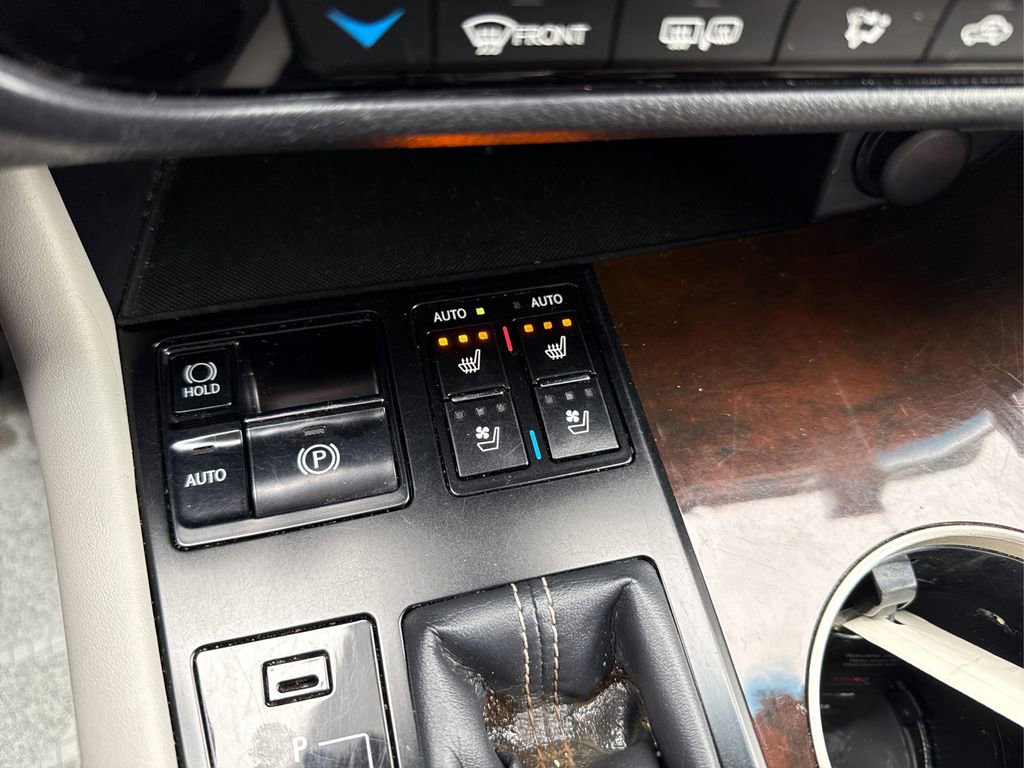 Used 2019 Lexus RX 450h AWD w/ Navigation Package image 33