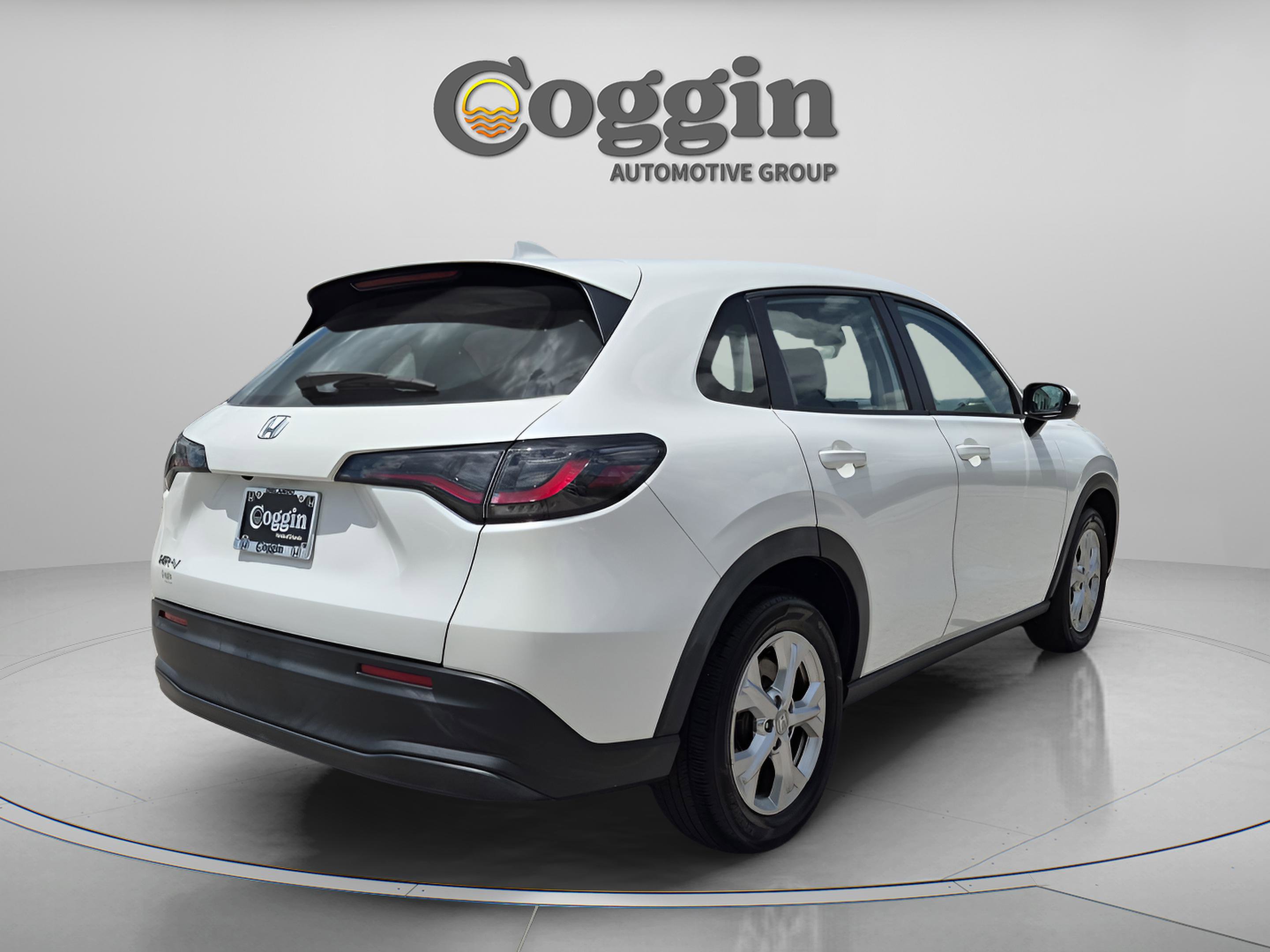Certified 2023 Honda HR-V LX image 6