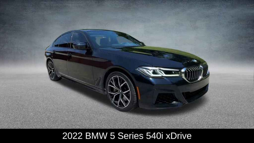 Used 2022 BMW 540i xDrive w/ M Sport Package image 3