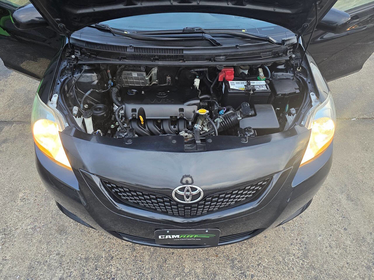 Used 2012 Toyota Yaris Sedan image 37