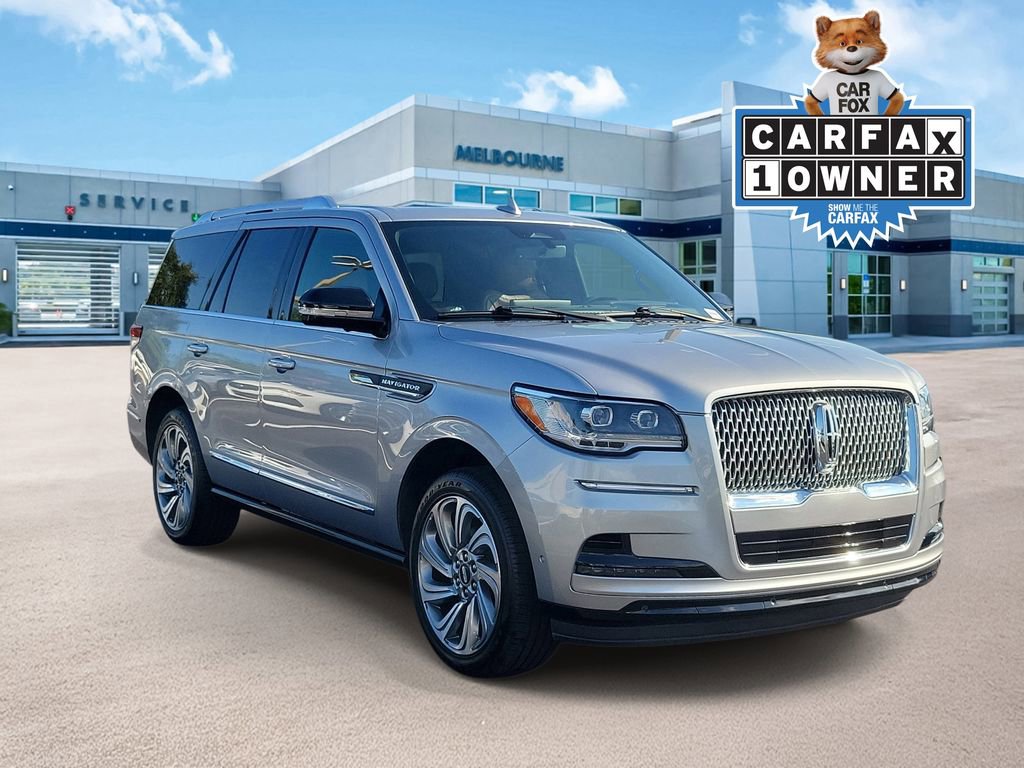 Used 2022 Lincoln Navigator Reserve RWD image 1