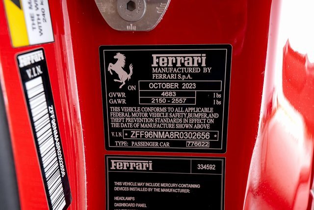 Used 2024 Ferrari SF90 Spider image 57