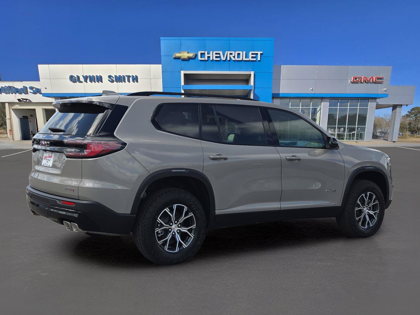 New 2026 GMC Acadia AT4 w/ LPO, Floor Liner Package AWD/4WD image 8