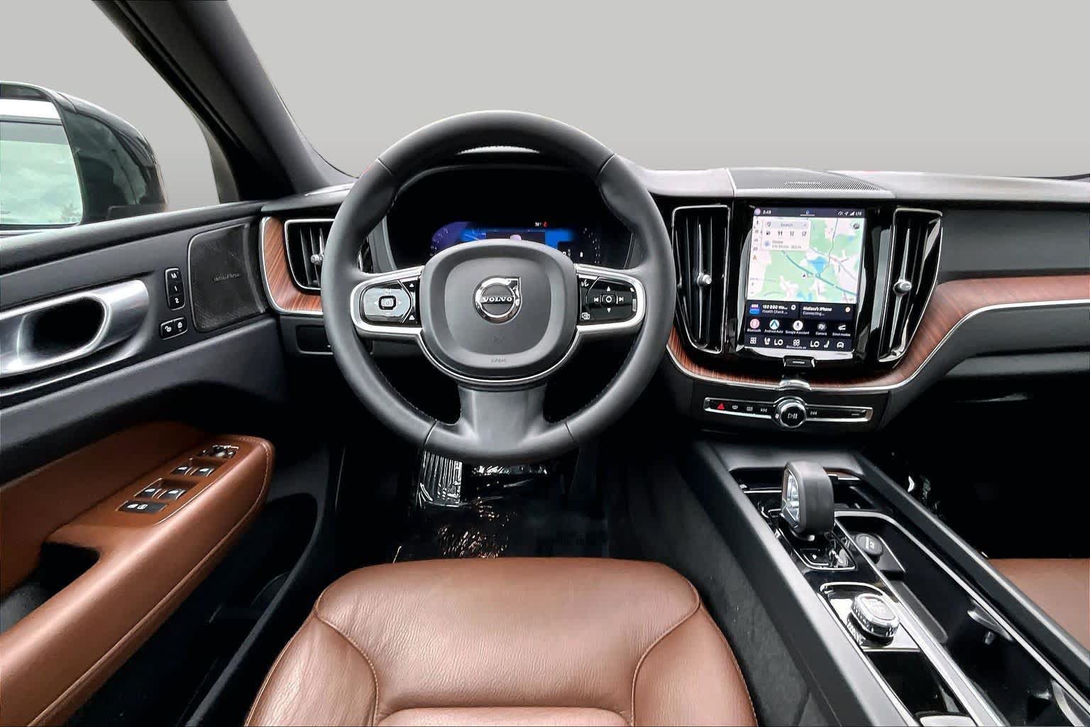 Certified 2024 Volvo XC60 B5 Plus w/ Climate Package AWD/4WD image 6