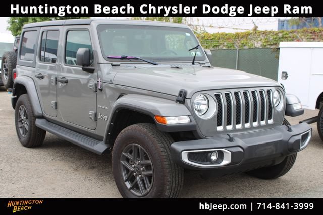 Used 2022 Jeep Wrangler Unlimited Sahara w/ Cold Weather Group AWD/4WD image 1