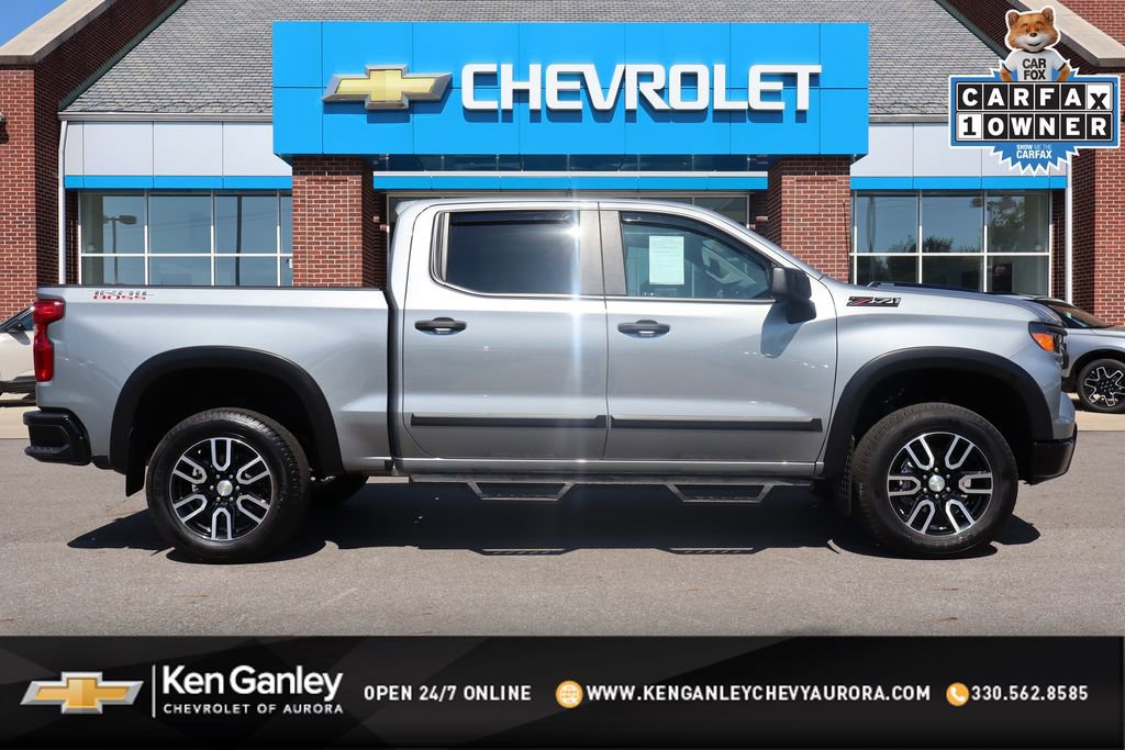 Used 2025 Chevrolet Silverado 1500 Custom Trail Boss w/ LPO, Dark Essentials Package image 1