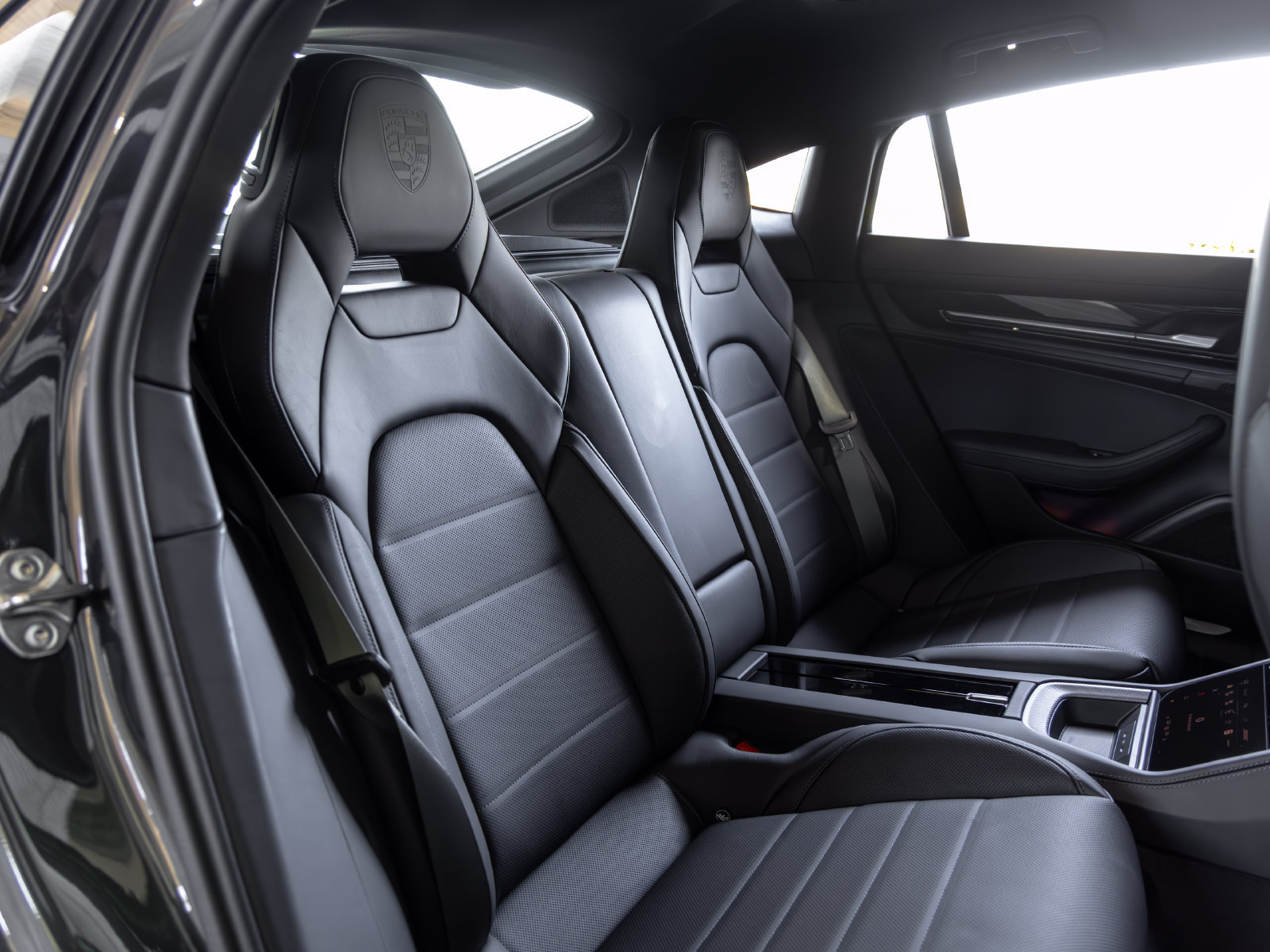 Certified 2024 Porsche Panamera 4 AWD/4WD image 52