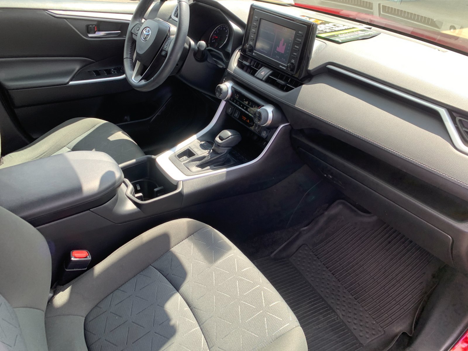 Used 2022 Toyota RAV4 XLE w/ Convenience Package AWD/4WD image 31