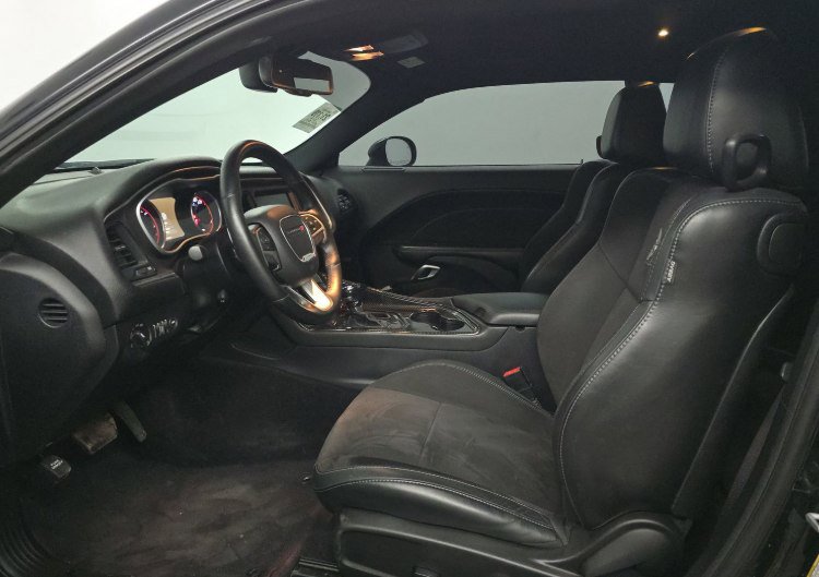 Used 2016 Dodge Challenger R/T Scat Pack image 5