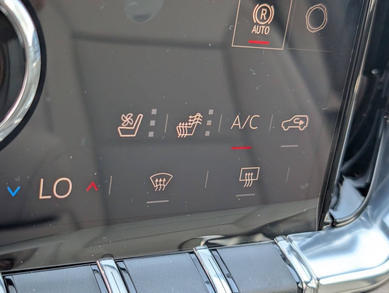 New 2026 GMC Yukon Denali AWD/4WD image 14