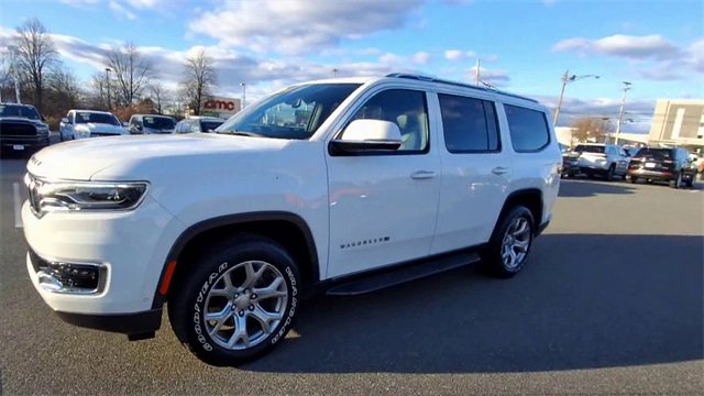 Used 2022 Jeep Wagoneer Series II image 4