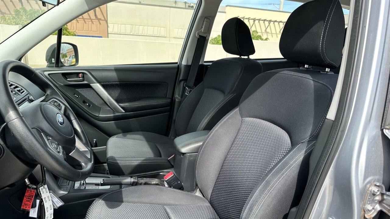 Used 2017 Subaru Forester 2.5i image 9