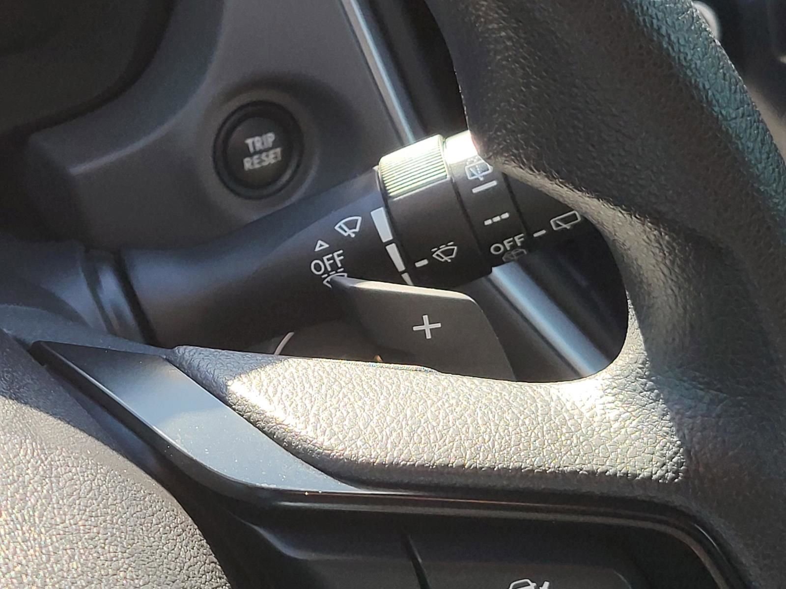 Used 2025 Subaru Crosstrek 2.0i Premium w/ Convenience Package #2 image 28