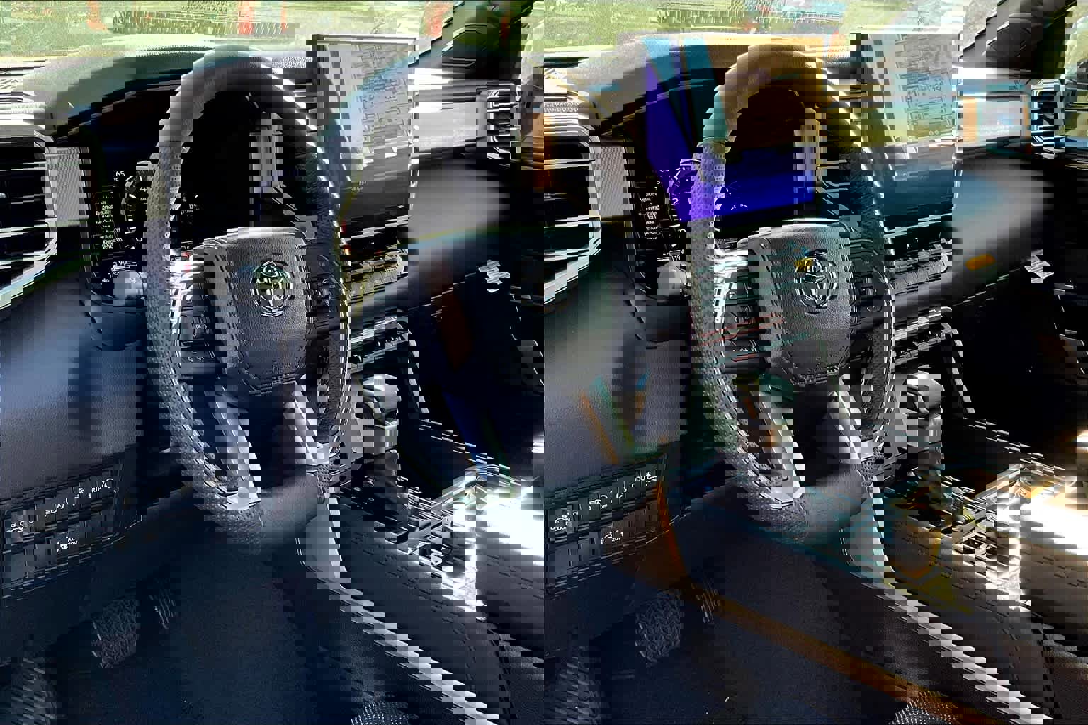 Used 2025 Toyota Tundra Limited image 8