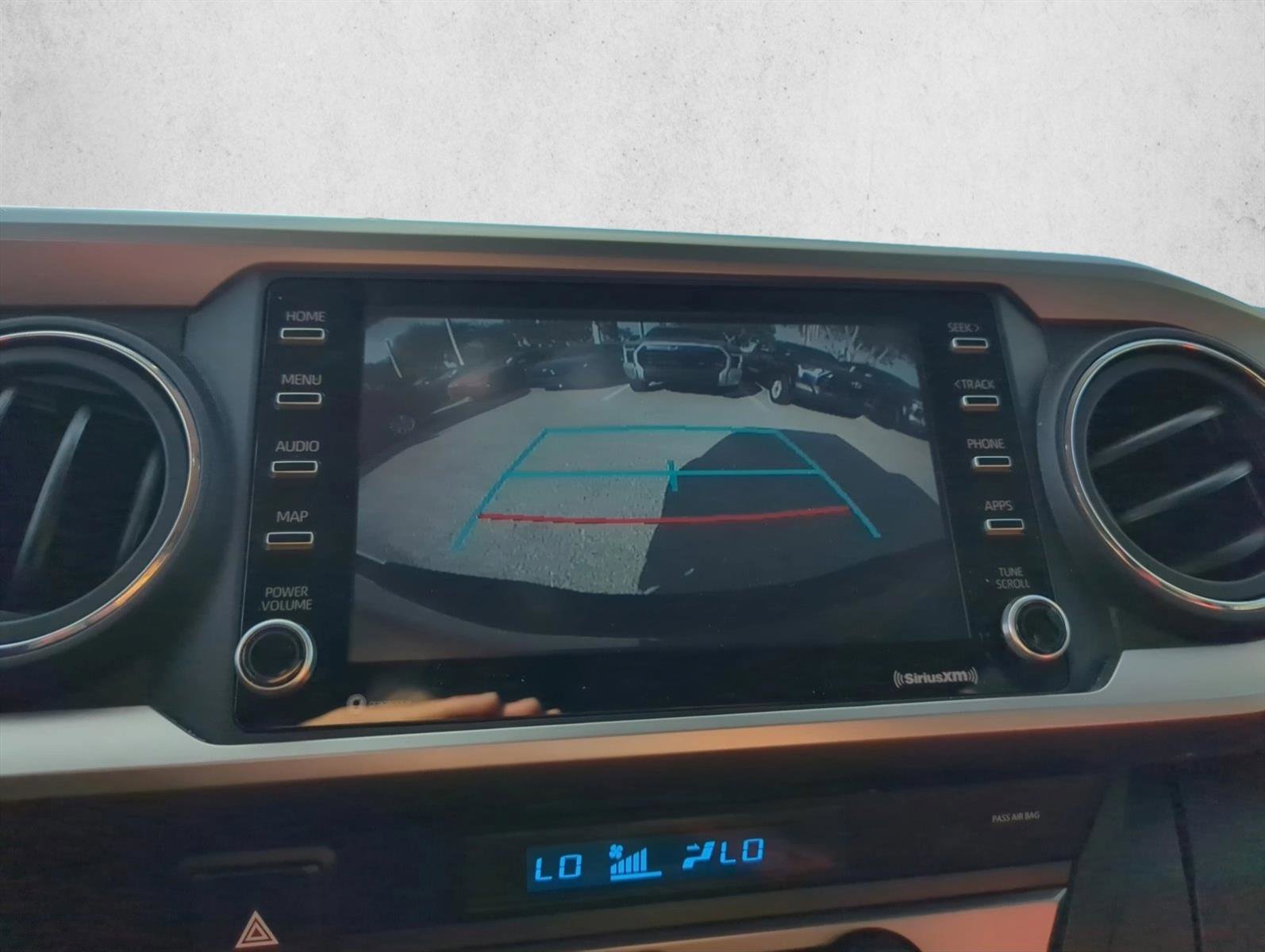 Used 2021 Toyota Tacoma SR5 RWD image 18
