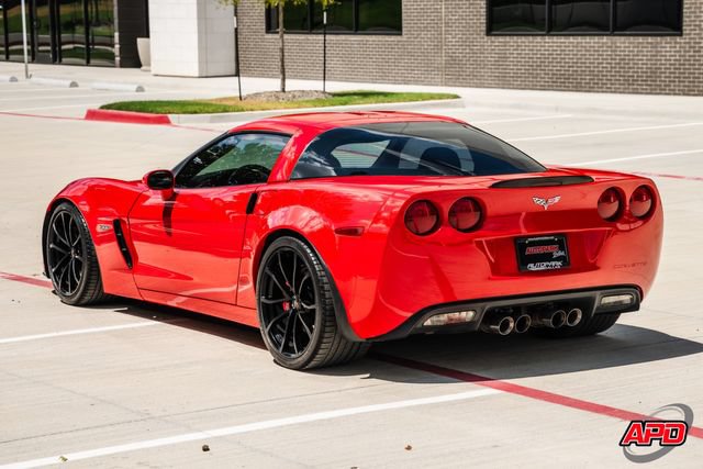 Used 2013 Chevrolet Corvette Z06 w/ 3LZ Preferred Equipment Group RWD image 9