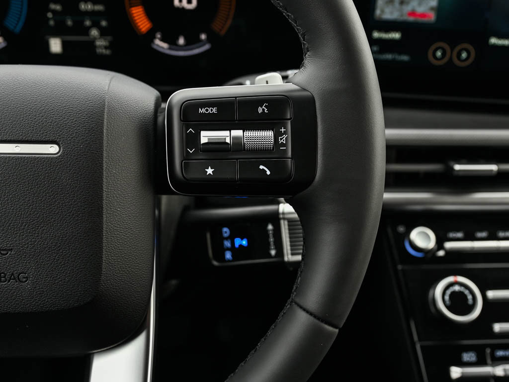 New 2026 Hyundai Santa Fe SE image 22