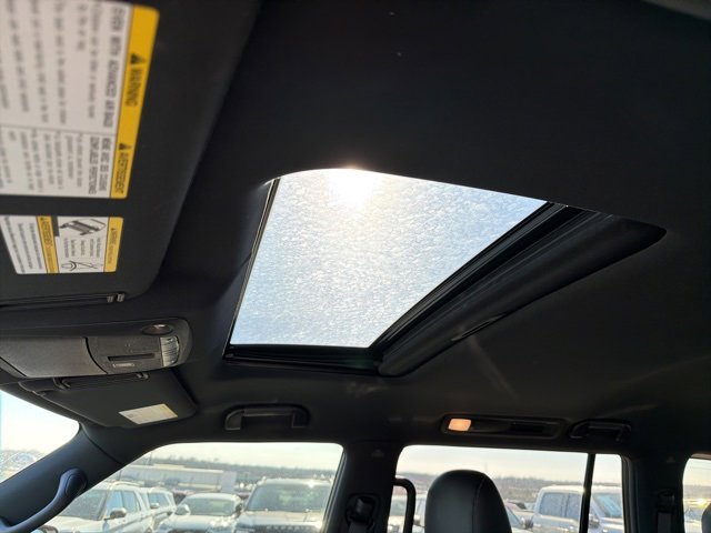 Used 2024 INFINITI QX80 Sensory w/ All-Season Package image 14