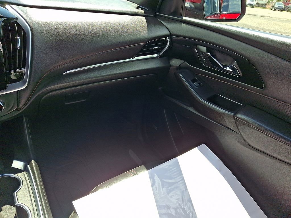 Used 2022 Chevrolet Traverse RS w/ LPO, Floor Liner Package AWD/4WD image 17