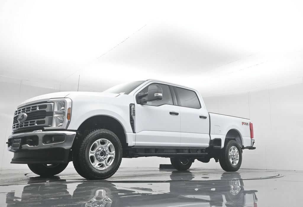 New 2026 Ford F250 XLT w/ FX4 Off-Road Package AWD/4WD image 48