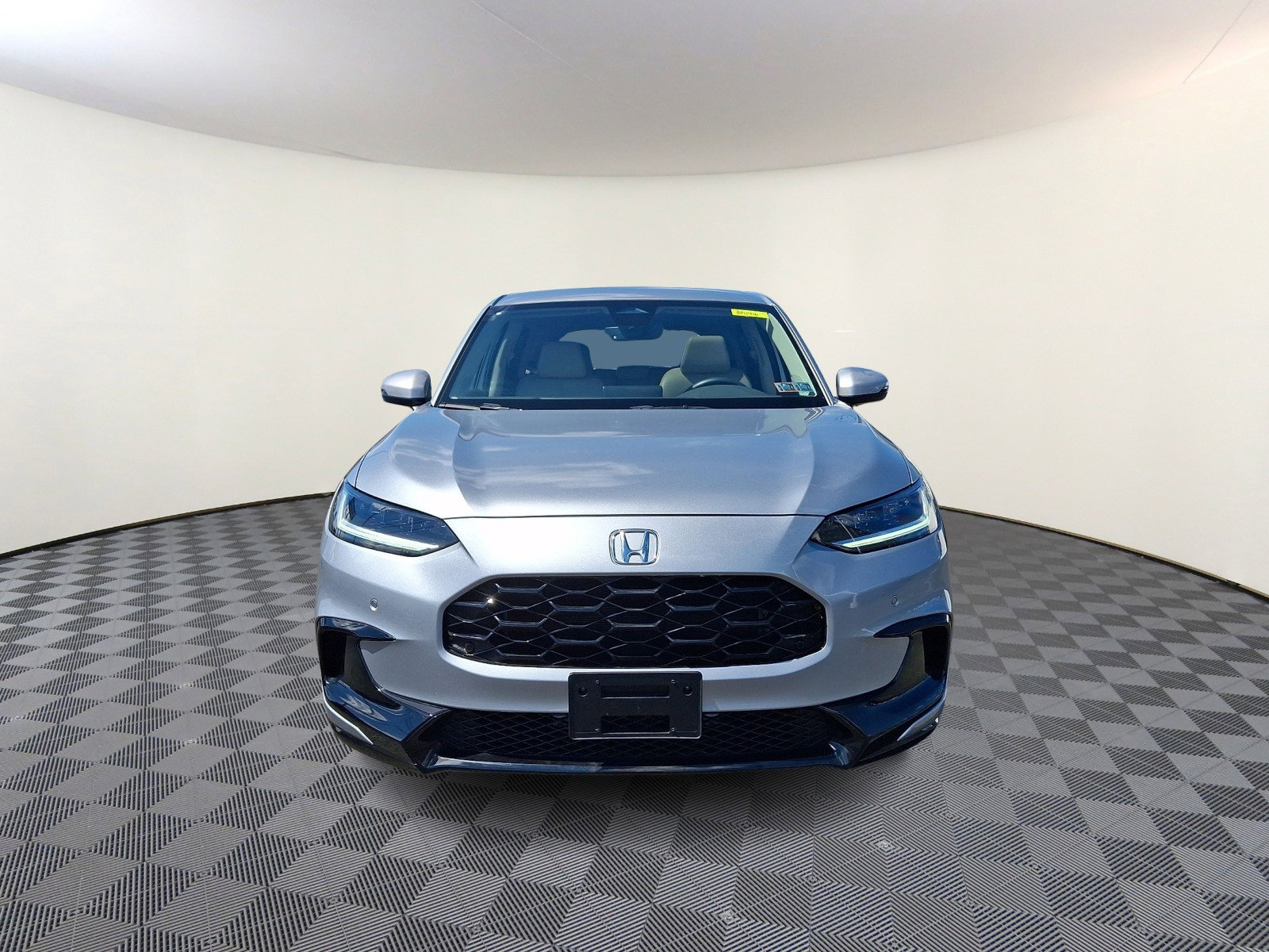 Used 2024 Honda HR-V EX-L image 2