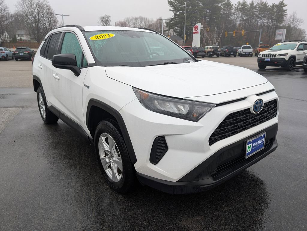 Used 2021 Toyota RAV4 LE AWD/4WD image 7