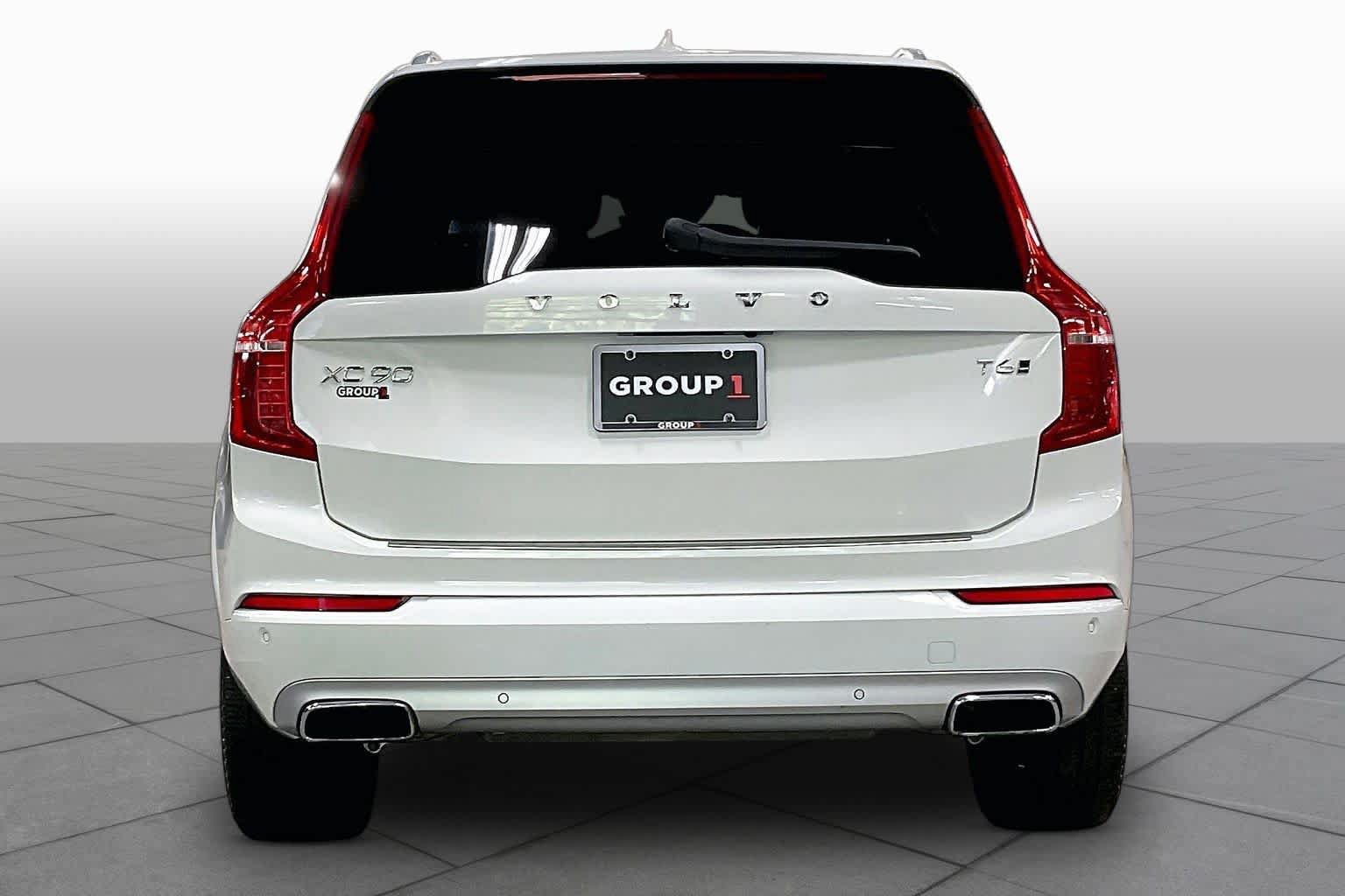 Used 2021 Volvo XC90 T6 Momentum w/ Climate Package AWD/4WD image 5